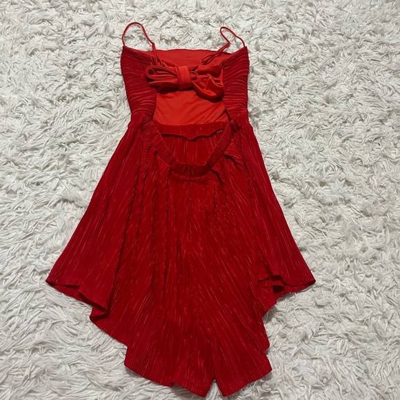 Romper - Picture 2 of 4